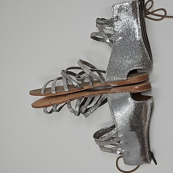 Free People Silver Metallic Strappy Zipper Laceup Gladiator Sandals Size 38 - Picture 5 of 11